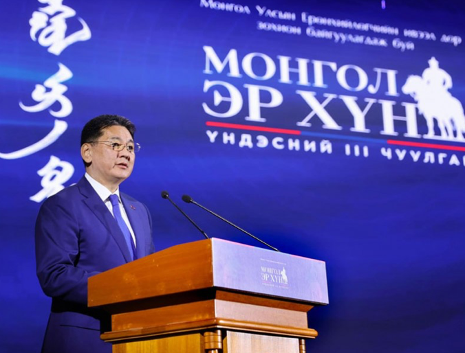 У.Хүрэлсүх: Илүү үүрэг, хариуцлага хүлээж, ачааны хүндийг үүрэх нь эр хүний жудаг, нэр төрийн хэрэг, эрхэм үүрэг